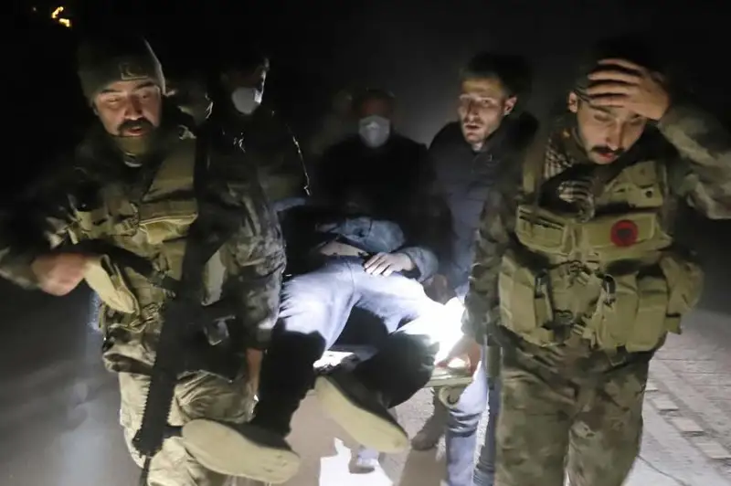 Sırııada keshegi zilzaladan 4 turǵyn qaza taýyp, 470 adam zardap shekken
