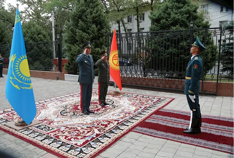Оборонные ведомства Казахстана и Кыргызстана укрепляют сотрудничество