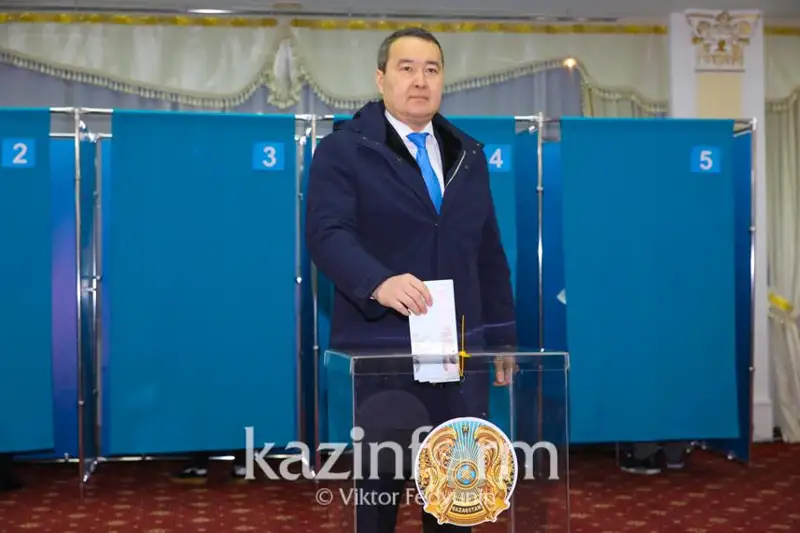 Álıhan Smaıylov saılaýda óz tańdaýyn jasady
