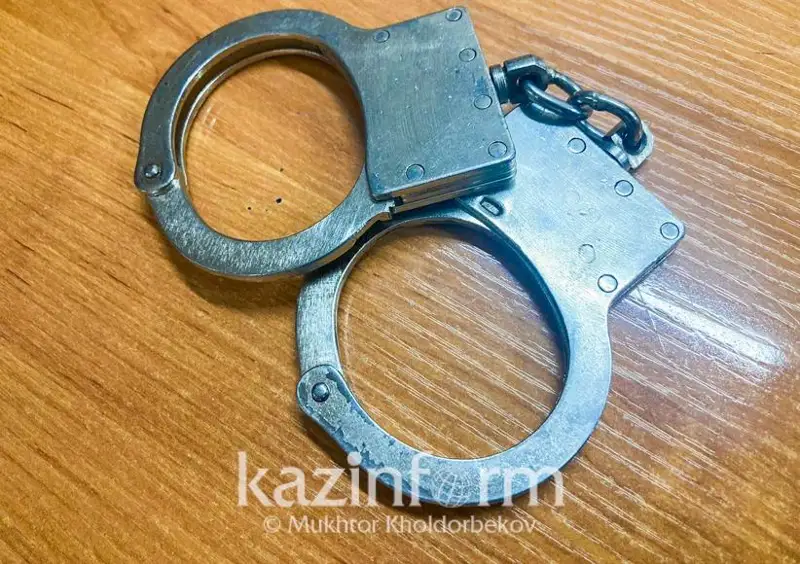 كىشكەنتاي قىزدىڭ اۋزى مەن قولىن بايلاعان ايەل 2 ايعا قاماۋعا الىندى