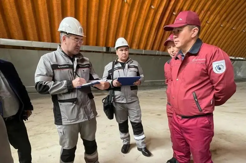 Arnaıy jumys tobynyń ókilderi «Ózenmunaıgaz» qyzmetkerlerimen kezdesti