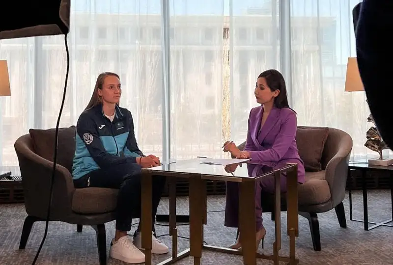 Elena Rybakına tennıstegi álemdik qarsylastaryn atady