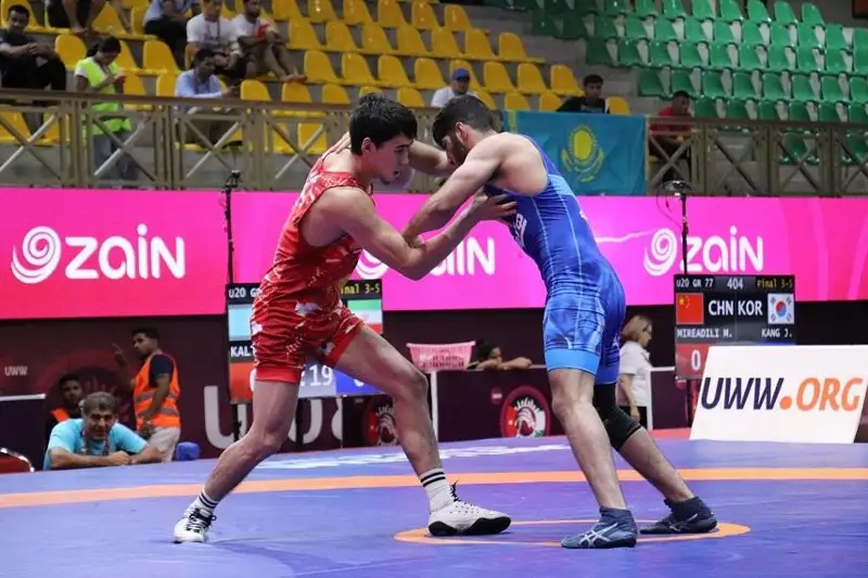 Казахстанские борцы завоевали 37 медалей на чемпионате Азии по борьбе в Иордании