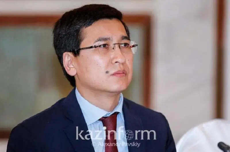 اسحات ايماعامبەتوۆ: ءبىلىم گرانتىنا ىلىنبەگەن تالاپكەرلەردىڭ ءالى دە اقىسىز وقۋعا مۇمكىندىگى بار