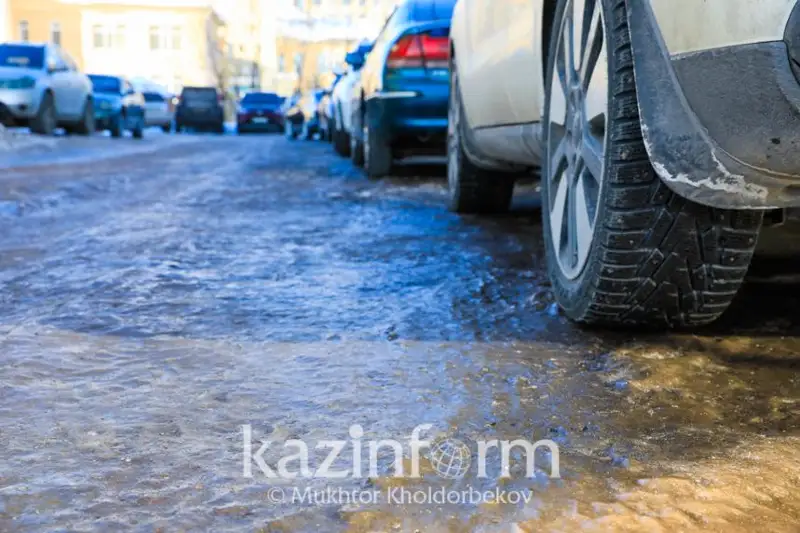 Elordanyń Almaty aýdanyndaǵy 74 kóshede asfalt joq