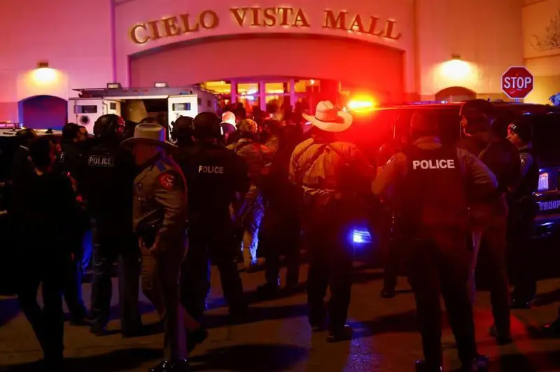 Техасда савдо марказидаги отишмада бир киши ҳалок бўлди, уч киши яраланди