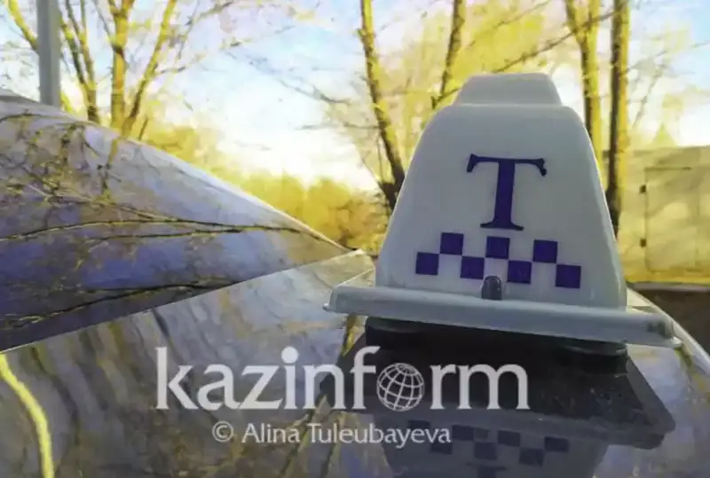 استانا تۇرعىنى بىرنەشە تاكسي جۇرگىزۋشىسىن سان سوقتىرعان