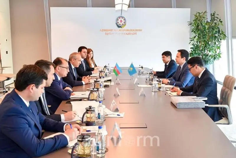 Qazaqstan men Ázerbaıjan ekonomıkalyq yntymaqtastyǵy jańa deńgeıge kóterildi
