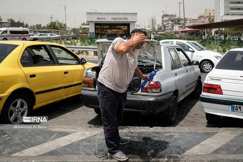 Iran aptap ystyqqa baılanysty qosymsha demalys kúnderin jarııalady