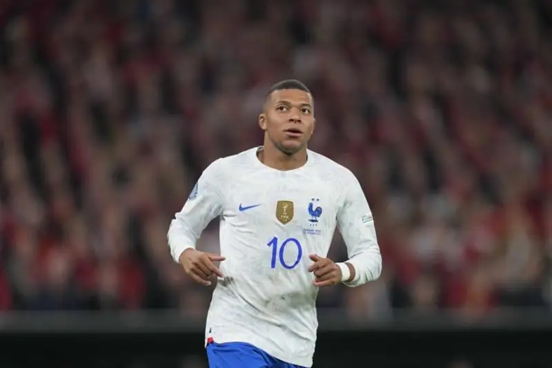 Kılıan Mbappe fýtboldan Frantsııa quramasynyń kapıtany boldy