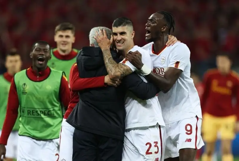 Eýropa lıgasy: «Sevılıa» men «Roma» fınalǵa shyqty