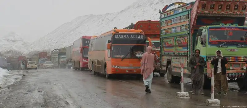 Покистонда автобус ҳалокатида 41 киши ҳалок бўлди