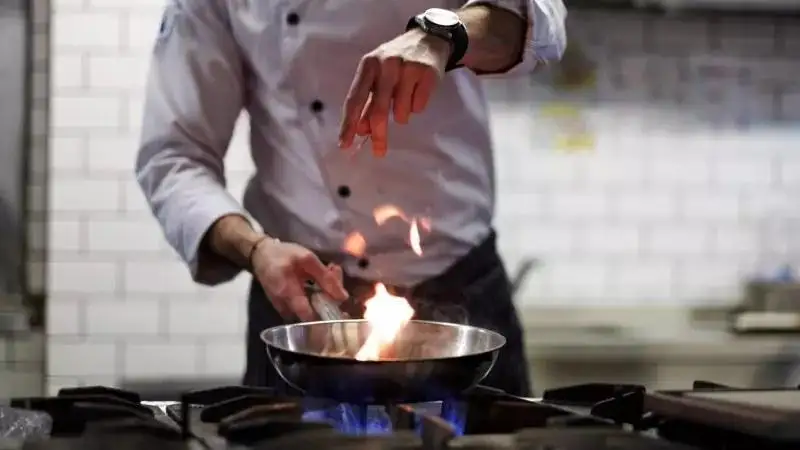 ەلىمىزدە سۇرانىسقا يە ماماندىقتار ءتىزىمى اتالدى