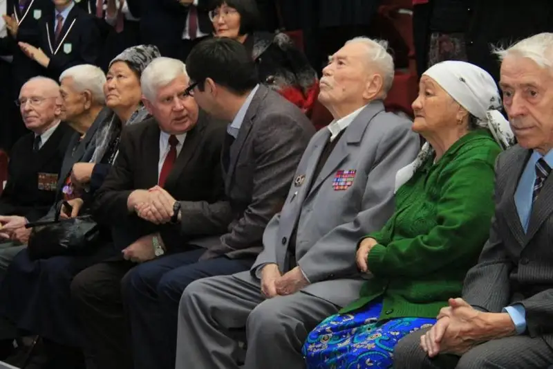 قازاقستاندا جۇمىس ىستەيتىن زەينەتكەرلەر كوبەيگەن