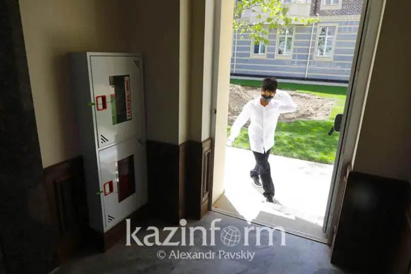 Qazaqstanda kún saıyn balalarǵa qarsy 6 qylmys jasalady – Ýákil
