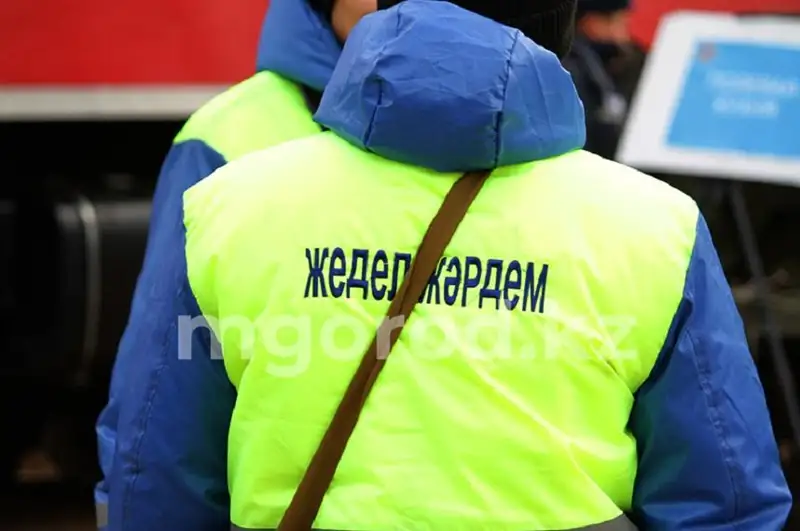 Катание на горке привело к тяжелым травмам 17-летней девушки в Уральске