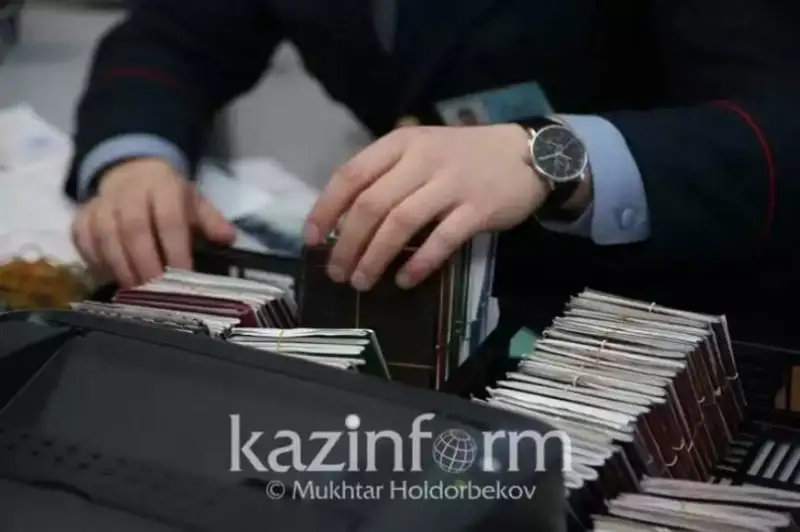 5 myńnan astam sheteldiktiń elde bolý merzimi buzylǵan – QR ІІM