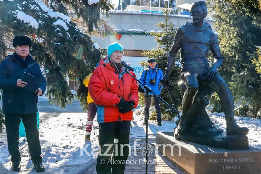 Анатолий Букреев альпинист Линда Уайли