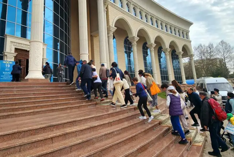 Явка на избирательном участке в Узбекистане составила 93%