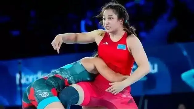 Jámıla Baqbergenova  Poddubny Wrestling League kúres lıgasy týrnırinde jeńiske jetti