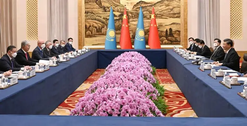 ءبىر بەلدەۋ - ءبىر جول: پرەزيدەنت قوس ەلدىڭ تابىستى ىنتىماقتاستىعىن اتاپ ءوتتى