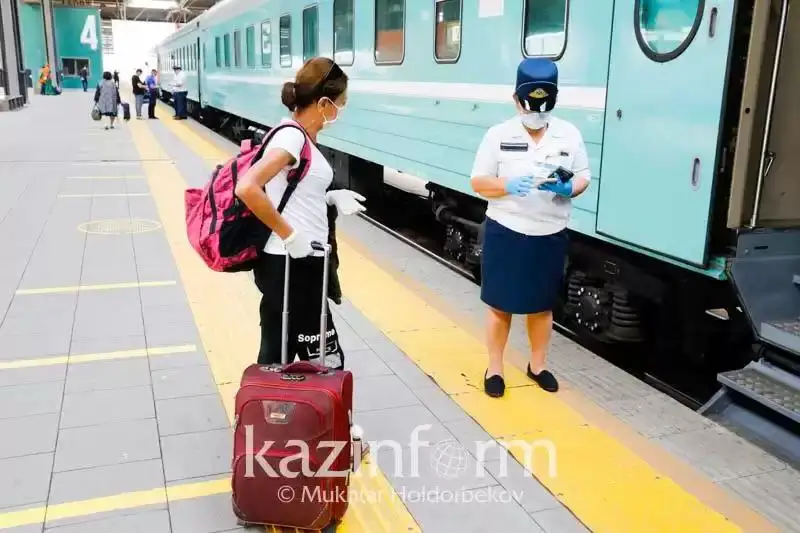 Бу йил Қозоғистонда яна учта йўналишли поездда аёллар вагонлари пайдо бўлади