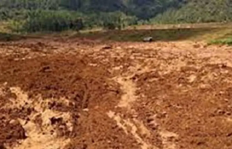 10 человек погибли в результате схода оползней на западе Индонезии