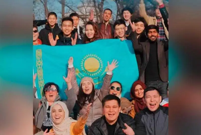 Хорижлик блогерлар Алмати ҳақида видео эълон қилишди