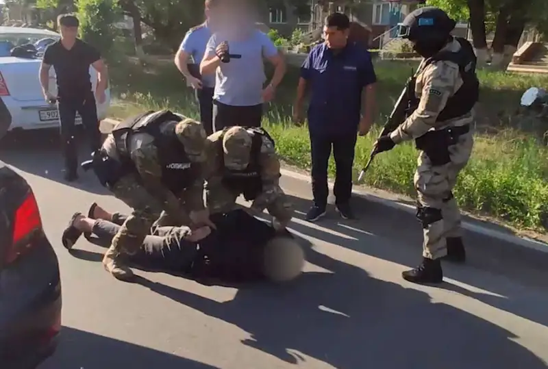 Группу вымогателей задержали в курортной зоне Бурабай