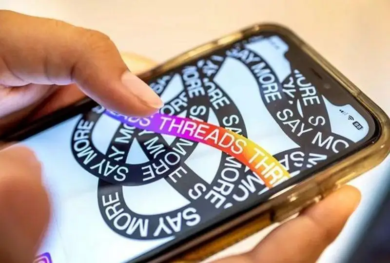 Twitter Meta-ny jańa Threads áleýmettik jelisi úshin sotqa bermek