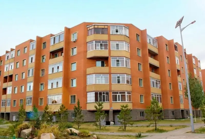 قوسشى قالاسىندا بىرنەشە كوشەگە قازاقتىڭ كورنەكتى تۇلعالارىنىڭ ەسىمدەرى بەرىلمەك