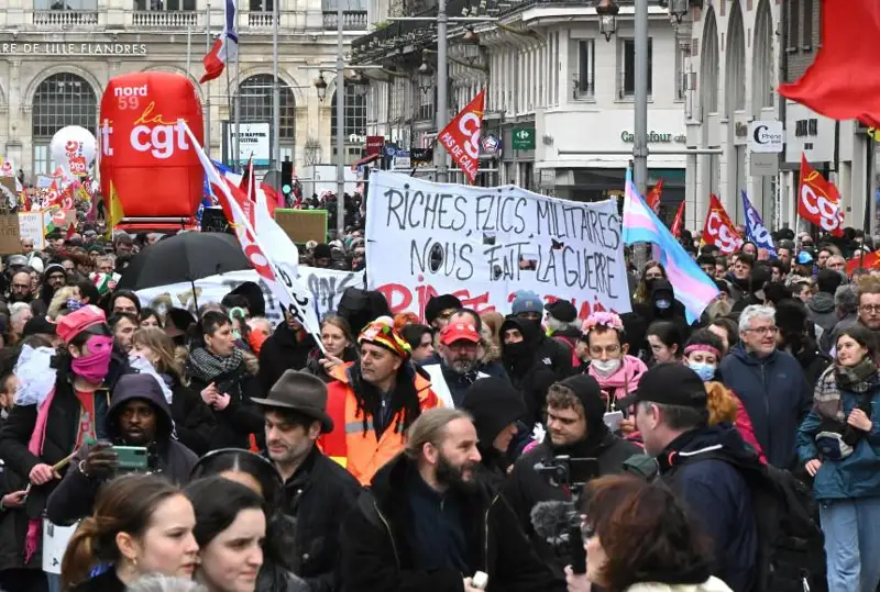 До 600 тысяч французов намерены принять участие в акции против пенсионной реформы