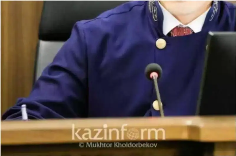 جابىرلەنۋشى سوتتا بيزنەسىن گۇلميرا ساتىبالدى قالاي تارتىپ العانىن ايتتى