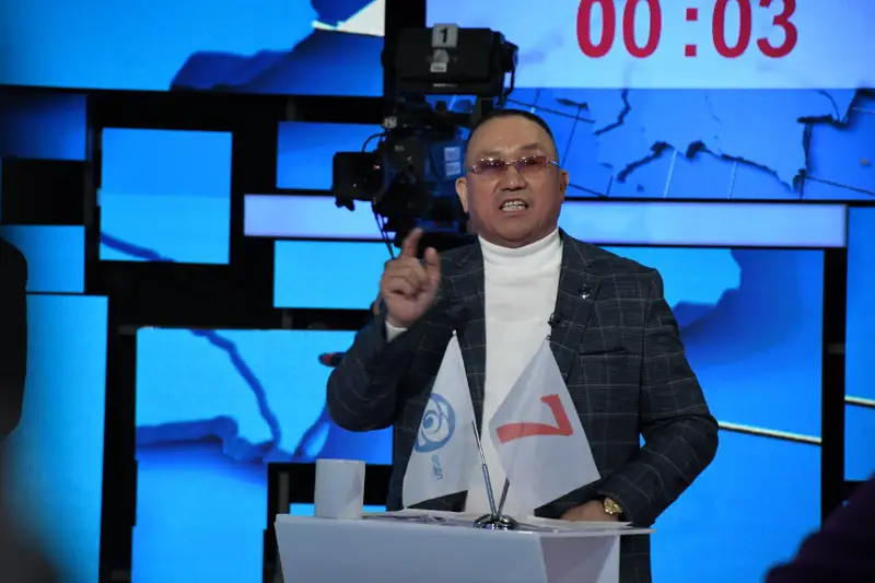 Nurlan Áýesbaev teledebatta qandaı máselelerdi kóterdi