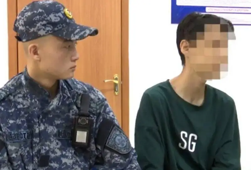 «Курьера» телефонных мошенников задержали полицейские Карагандинской области