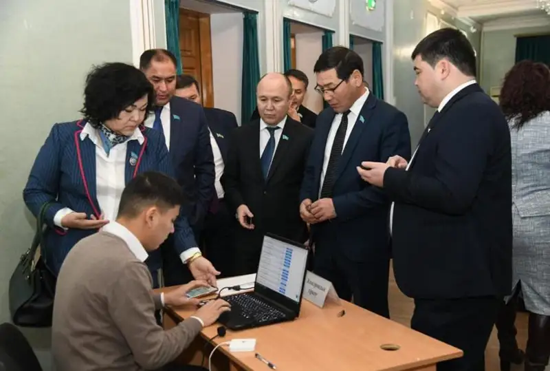 В Атырау в выборах сенатора принимают участие 119 выборщиков