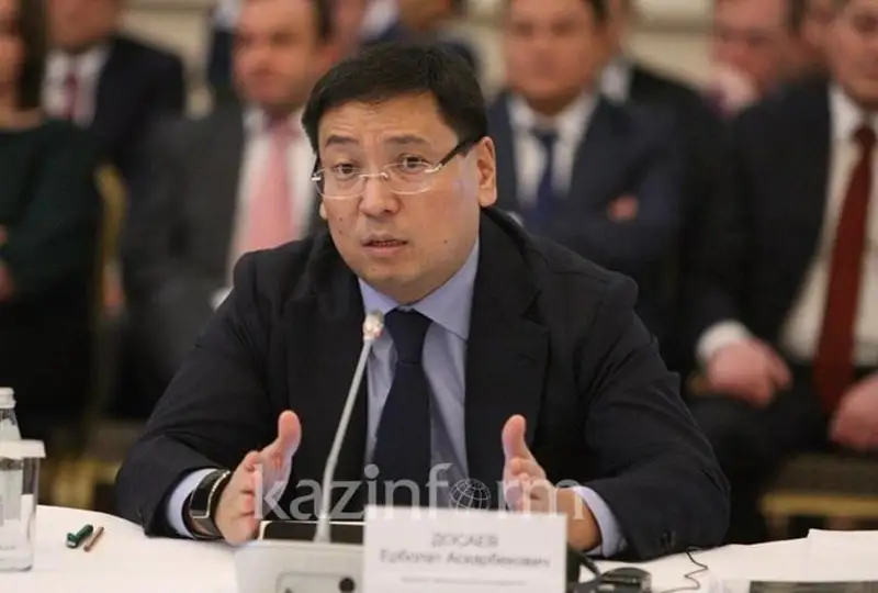 Ákimdiktiń qala qurylysy keńesinde daýys berý quqyǵy joq – Erbolat Dosaev