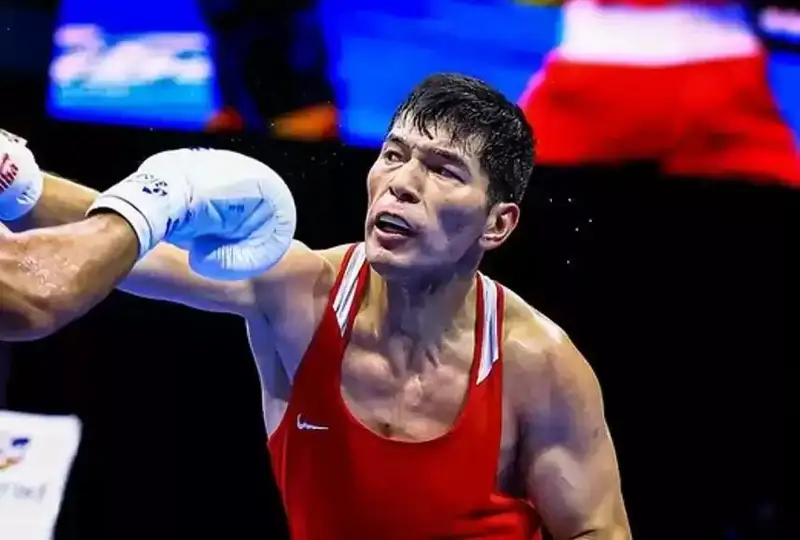 Қозоғистонлик Нурбек Оралбай Тошкентда бокс бўйича жаҳон чемпиони бўлди