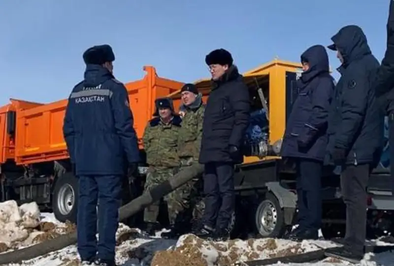 Находящиеся под угрозой паводка садоводческие коллективы посетил аким Актобе