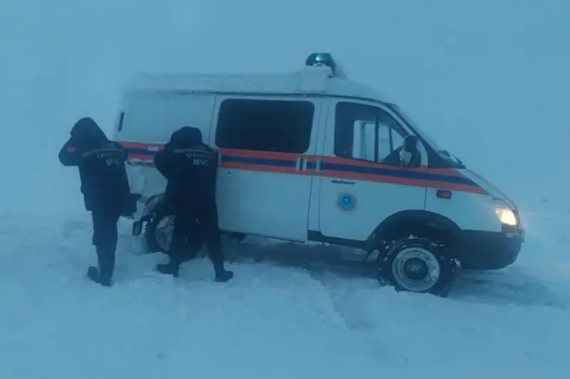 Қозоғистон йўлларида бир кунда 690 дан ортиқ одам қутқарилди