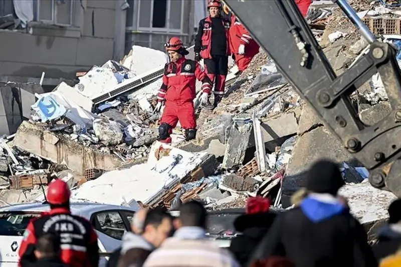 Число жертв землетрясений в Турции превысило 31 тысячу человек