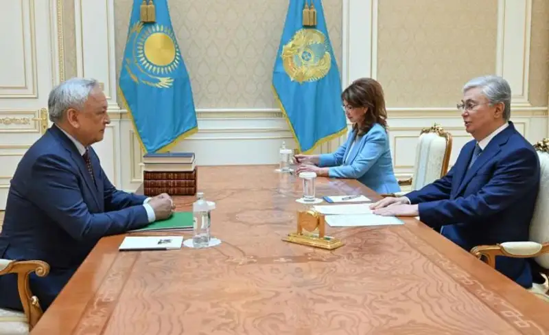 Мемлекет басшысы Жазушылар одағының төрағасы Мереке Құлкеновті қабылдады