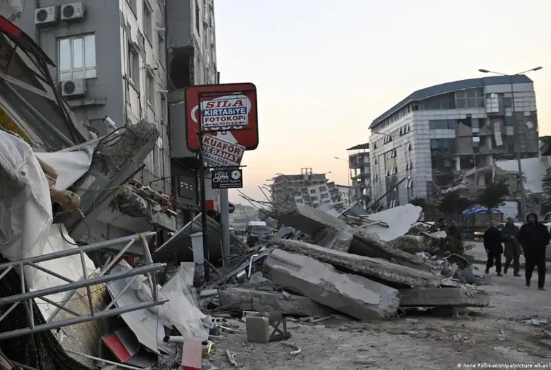 В Турции в ближайшие дни ожидают новое землетрясение