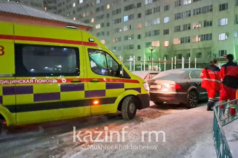 Мужчина поджег квартиру и спрыгнул с пятого этажа в Павлодаре