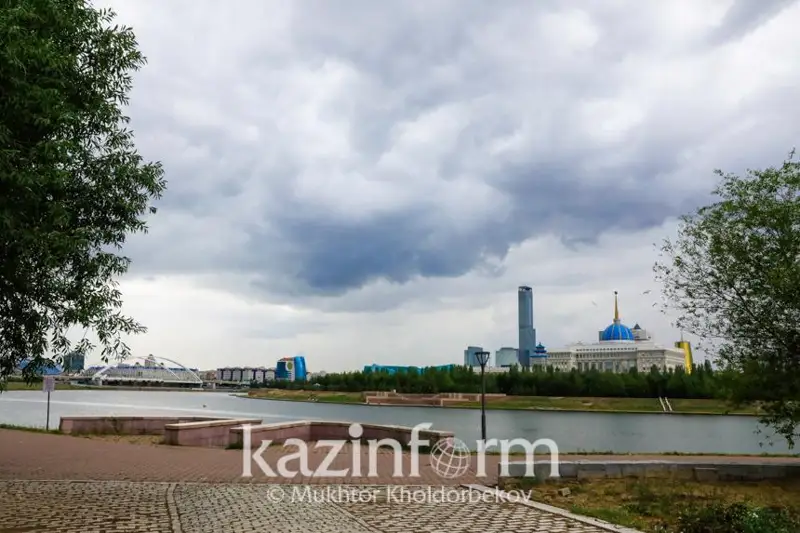 Штормовое предупреждение объявлено в большинстве регионов страны