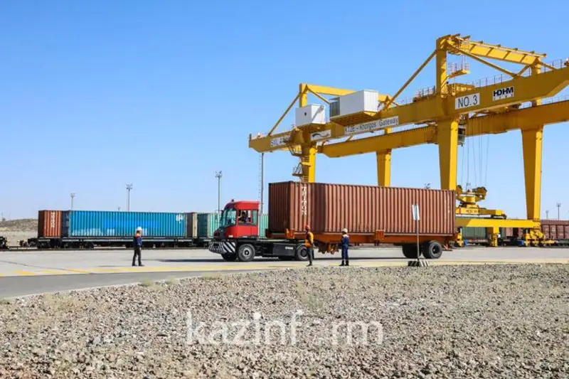 Таможня собрала более 3,3 трлн тенге платежей