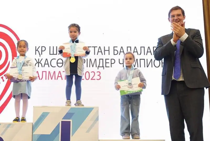 Свыше тысячи юных шахматистов приняли участие в чемпионате Казахстана