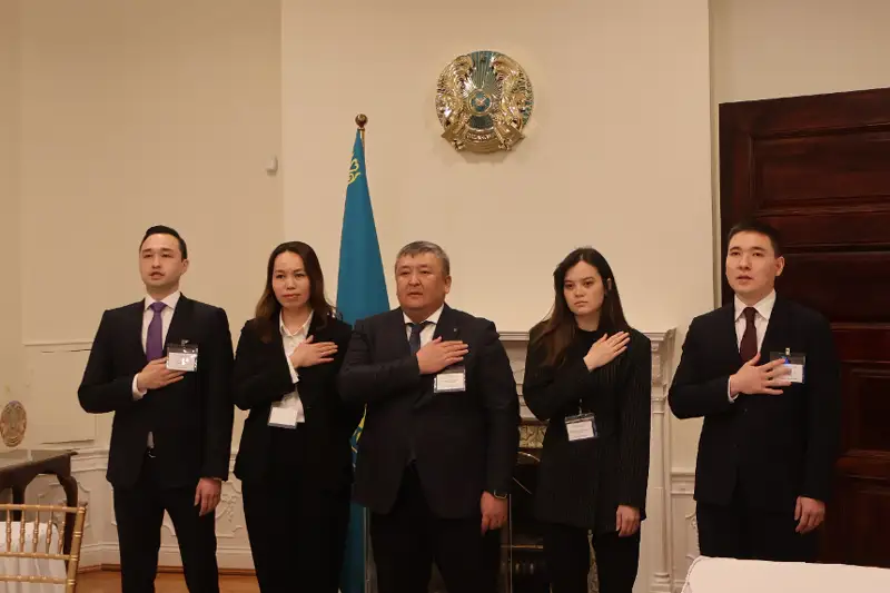 Выборы депутатов в Мажилис и маслихаты РК начались в США