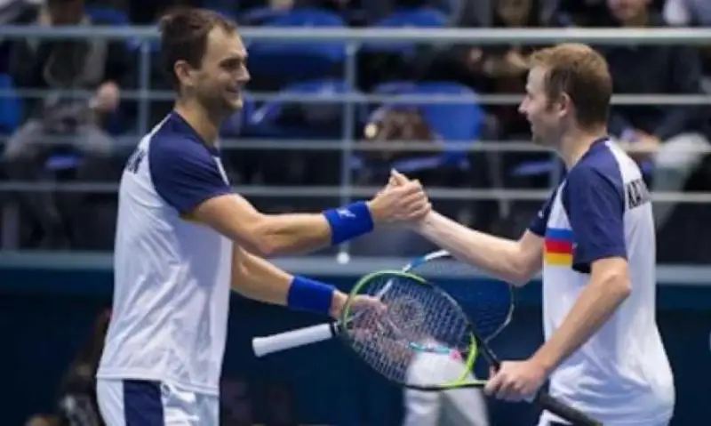 Александр Недовесов ва Андрей Голубев АҚШ теннис турнирининг чорак финалига чиқди