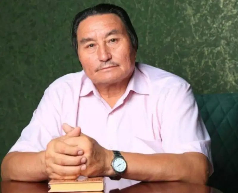 كادىرحان قيزات ۇلى. رۋحىڭا تاعىزىم باتىر اتا